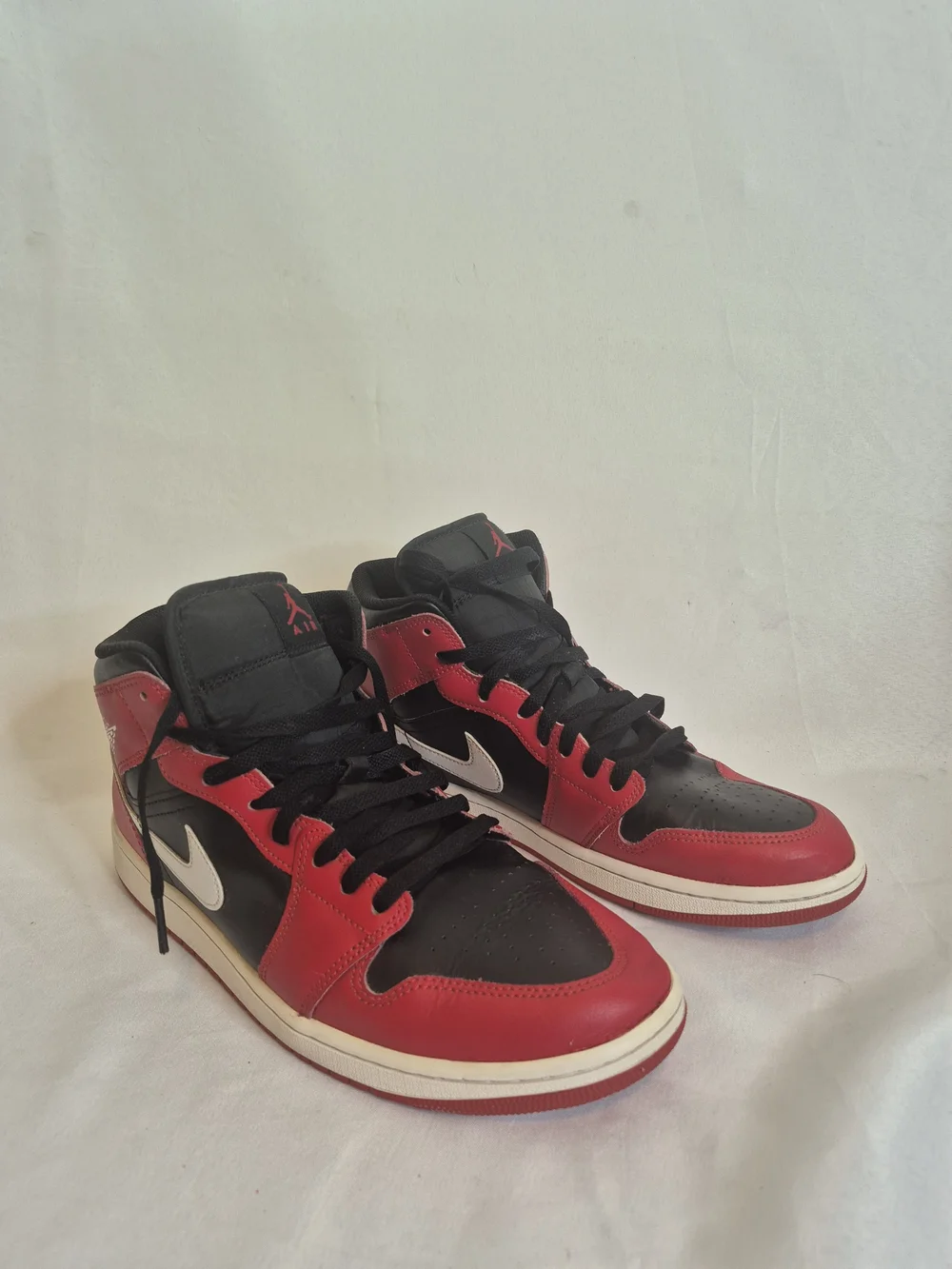 Nike Air Jordan  1 Mid  Men’s  Sneakers — Black/Red/White